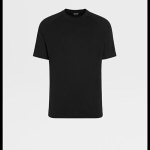 classic black t shirt